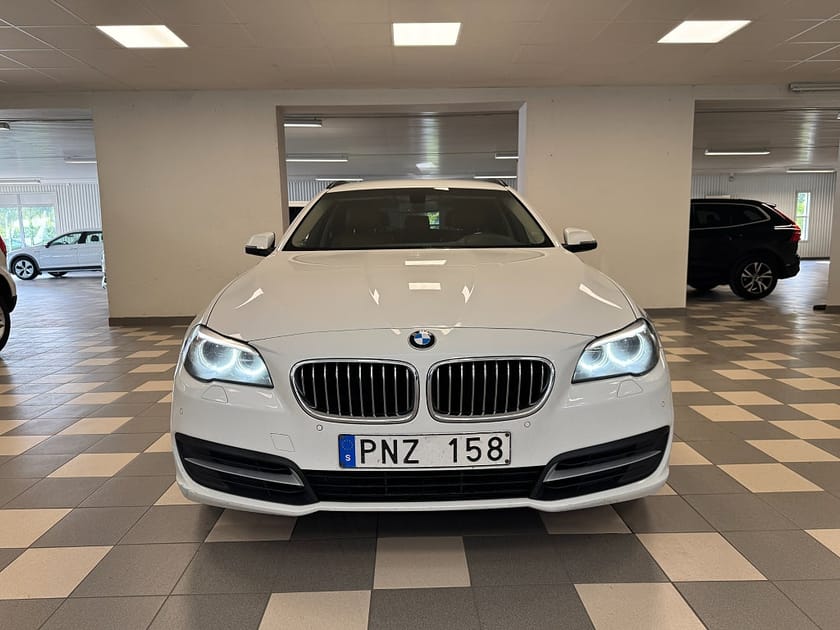 Bild 3 av BMW 520d xDrive Touring Steptronic Helskinn