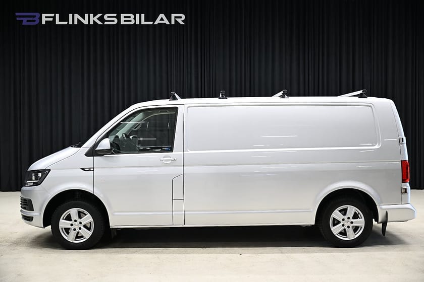 Bild 3 av Volkswagen Transporter DSG 140HK L2 Nedlackad|Drag|Värmare|PDC|EnÄgare|Leasbar