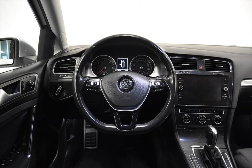 Bild 2 av Volkswagen Golf Alltrack 2.0 TDI 4M Drag D-Värm B-Kam Carplay 184hk