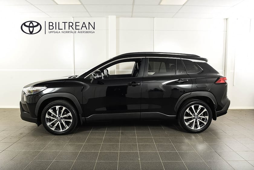 Bild 2 av Toyota Corolla Cross Hybrid AWD-i 2.0 Elhybrid AWD Executive Drag Backkamera Carplay