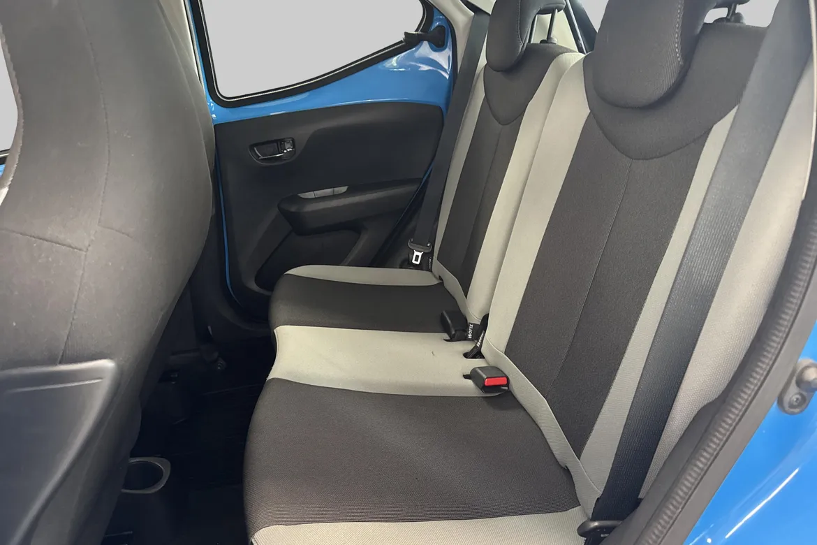 picture of a car