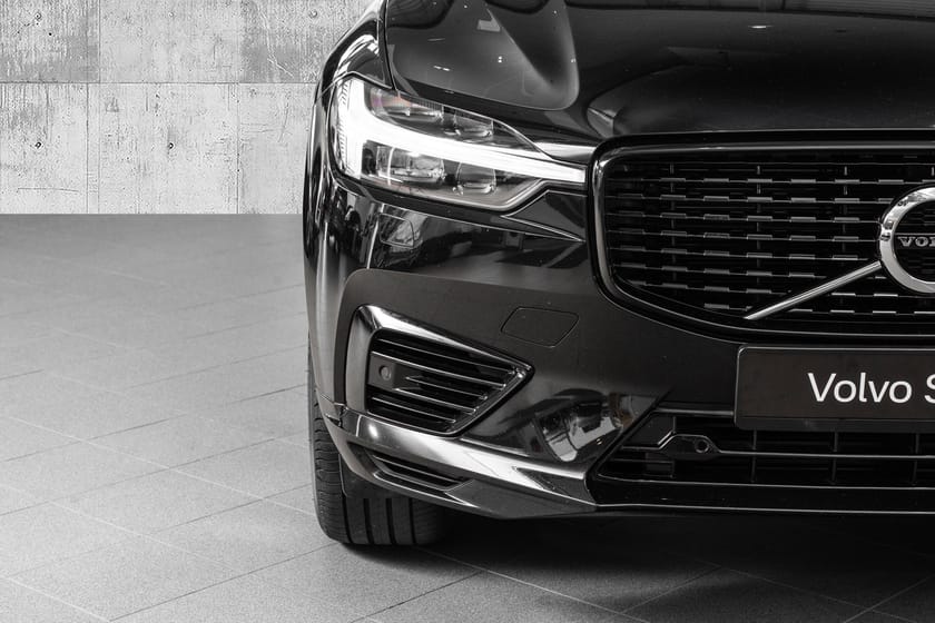 Bilde 4 av Volvo XC60 T6 R-Design SE Hengerfeste AktivLED H&K Panoramasoltak