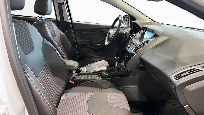 Bild 3 av Ford Focus Kombi 1,5 TDCi Drag Värmare Navi