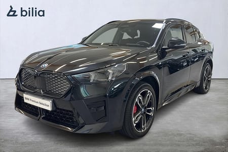 BMW iX2 xDrive30 M Sport Pro Innovation Dragkrok Elstolar HK
