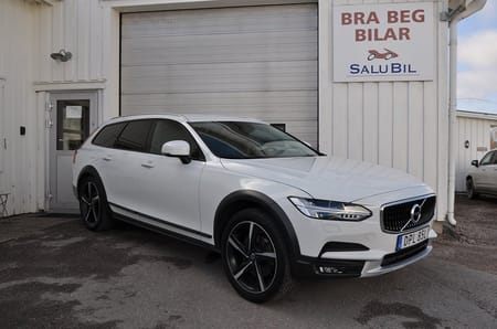 Volvo V90 Cross Country