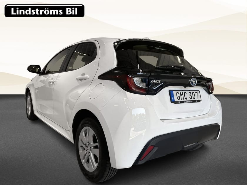 Bild 4 av Toyota Yaris Hybrid 1,5 5D VINTERHJUL