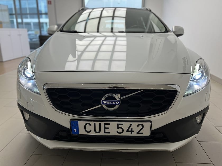 Bild 2 av Volvo V40 Cross Country D2 120hk Ocean Race I Pano