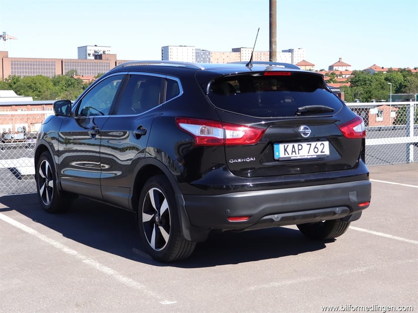 Bild 3 av Nissan Qashqai 1.2 FWD 115hk S/V-hju Pano