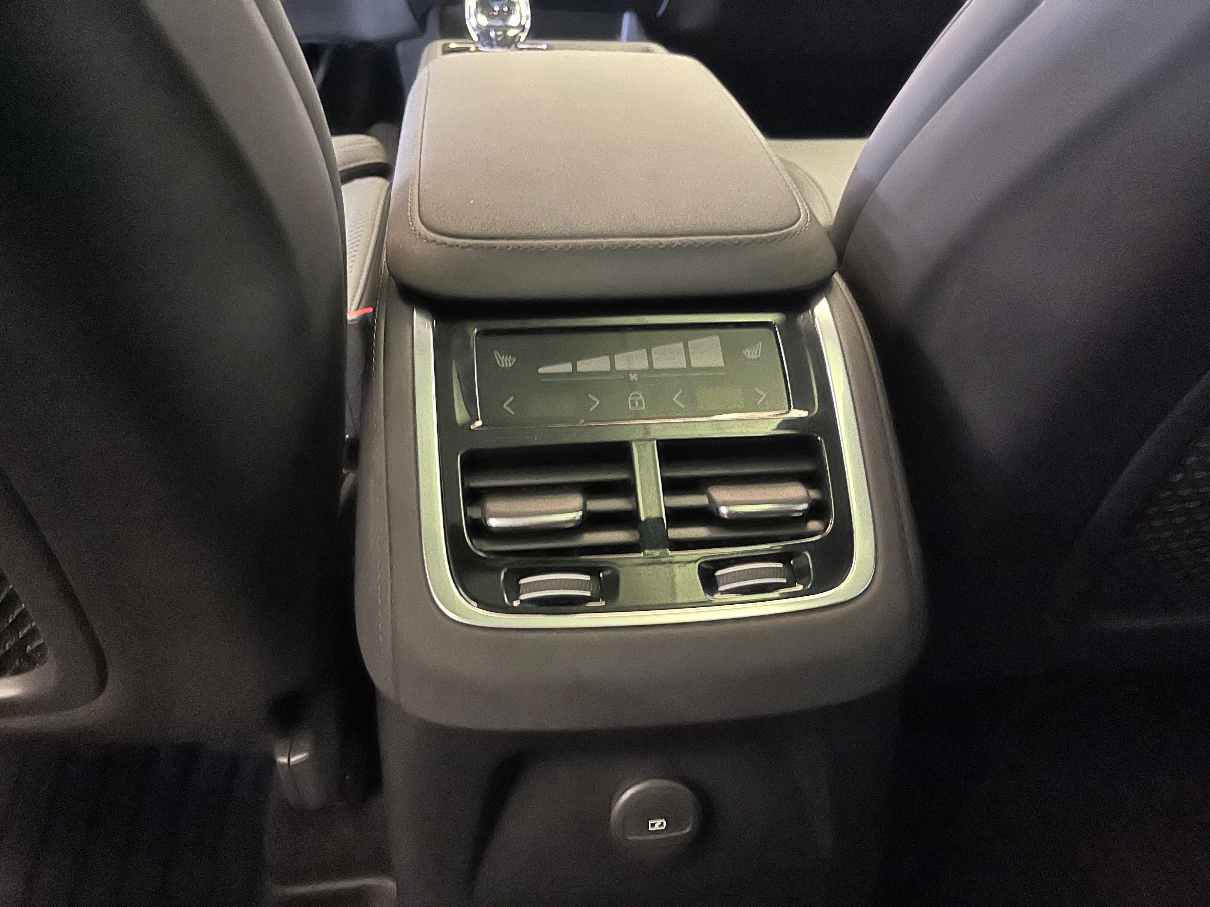 Volvo XC90 T8 Plug-In Hybrid AWD Geartronic, 8-trins, 456ps, 2026