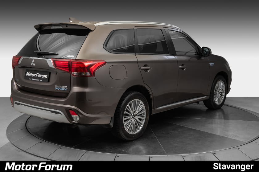 Bilde 5 av Mitsubishi Outlander PHEV INVITE/ 4WD/ NORSK BIL