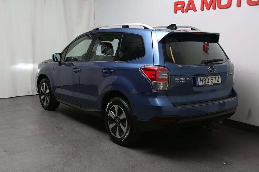 Bild 4 av Subaru Forester 2,0i 150hk XL AWD Aut Extraljus Motorv Drag