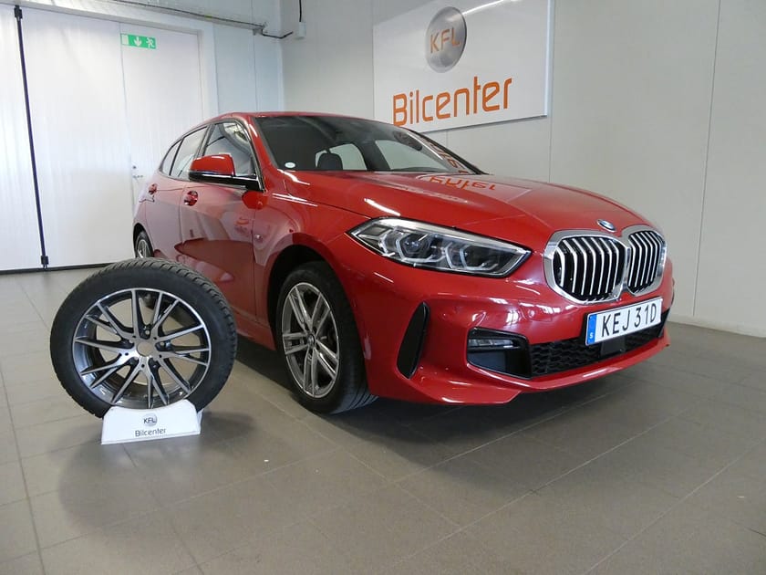 Bild 1 av BMW 120i M Sport Aut-Navi-CockPit-Backkamera-CarPlay-PDC-SoV