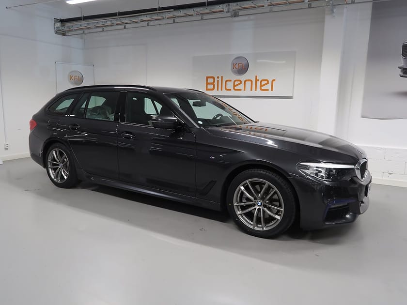 Bild 4 av BMW 520d xDrive Touring M Sport V-Däck ingår Skinn-Drag-Kamera-Värmare-C