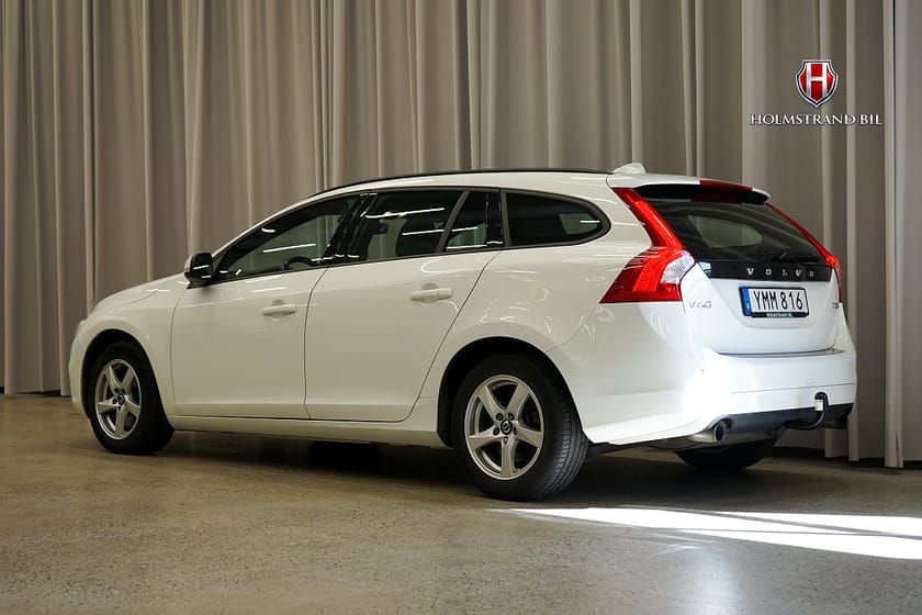 Bild 4 av Volvo V60 T3 Classic Edition Drag P-värme VOC Rattvärme Fullserv