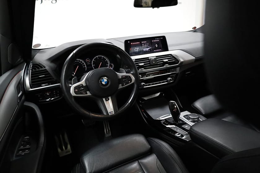 Bild 3 av BMW X4 xDrive30d M Sport | Panorama | Head-Up | Värmare | HK