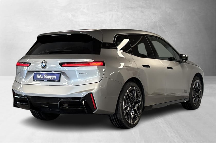 Bilde 3 av BMW iX xDrive60