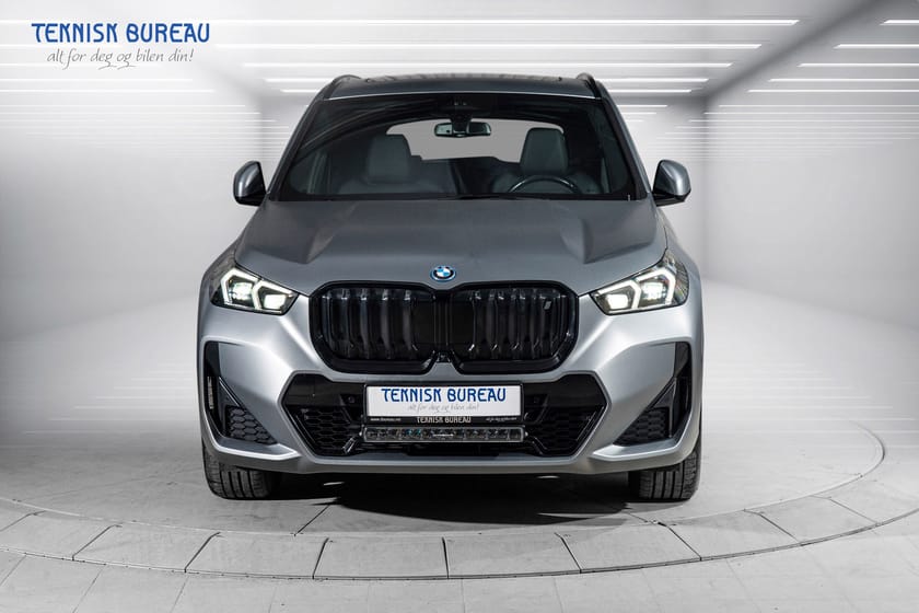 Bilde 4 av BMW iX1 xDrive30 M Sport El-seter, H&K, HUD, R.Kamera, H.Feste