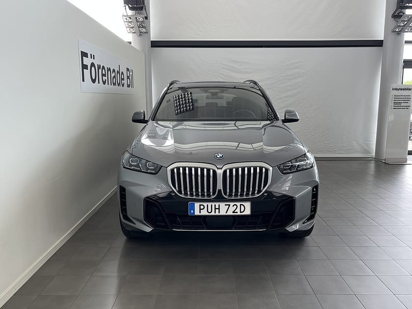 Bild 2 av BMW X5 xDrive50e 3.95 ränta M Sport H/K Komfortstol Panorama