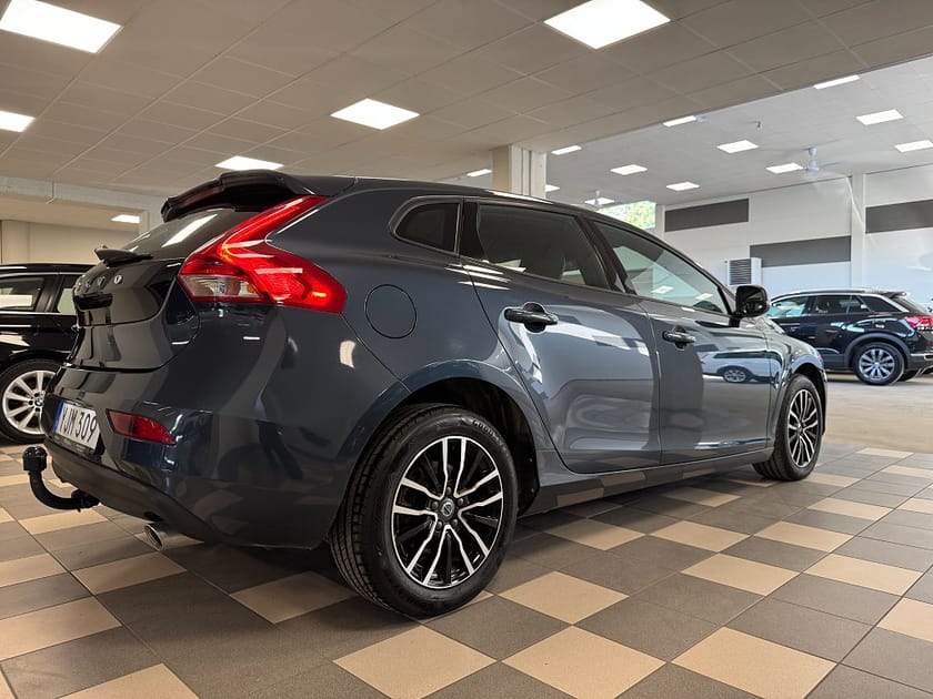 Bild 5 av Volvo V40 D4 Geartronic Momentum VOC Drag 190 Hk