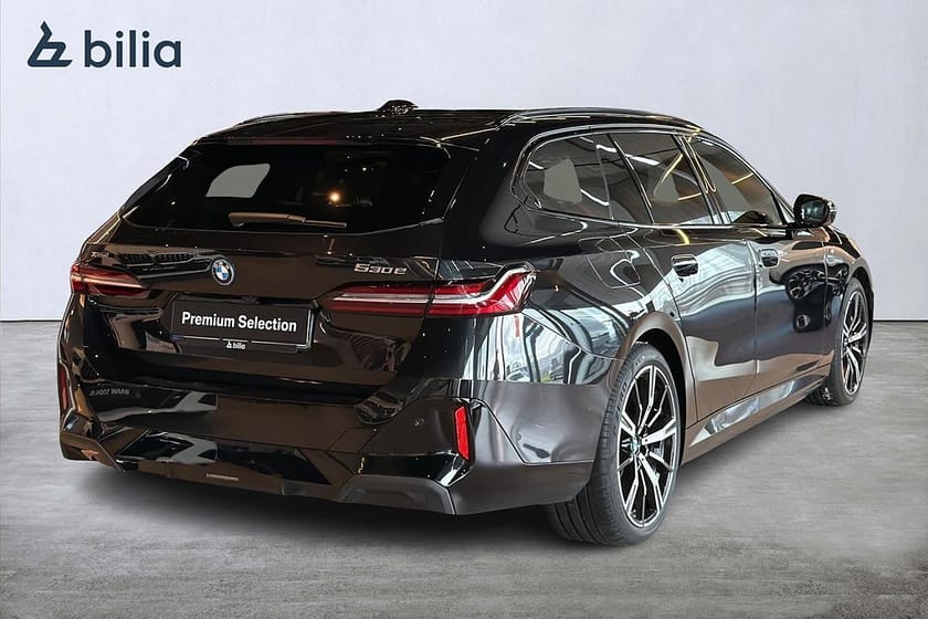 Bild 4 av BMW 530e xDrive Touring M Sport | Innovation | B&W | Drag | 20"