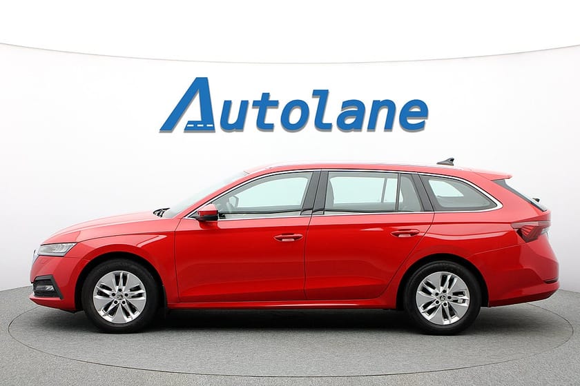 Bild 5 av Škoda Octavia Kombi Skoda 1.0 TSI Ambition, Dragkrok, Carplay 110hk