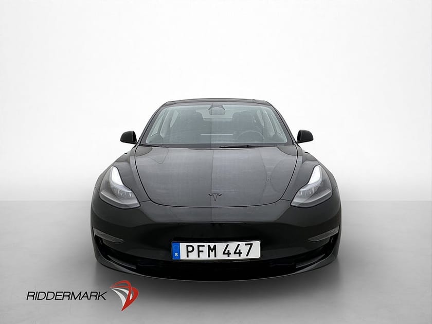 Bild 3 av Tesla Model 3 Performance AWD Autopilot Svensksåld Skinn
