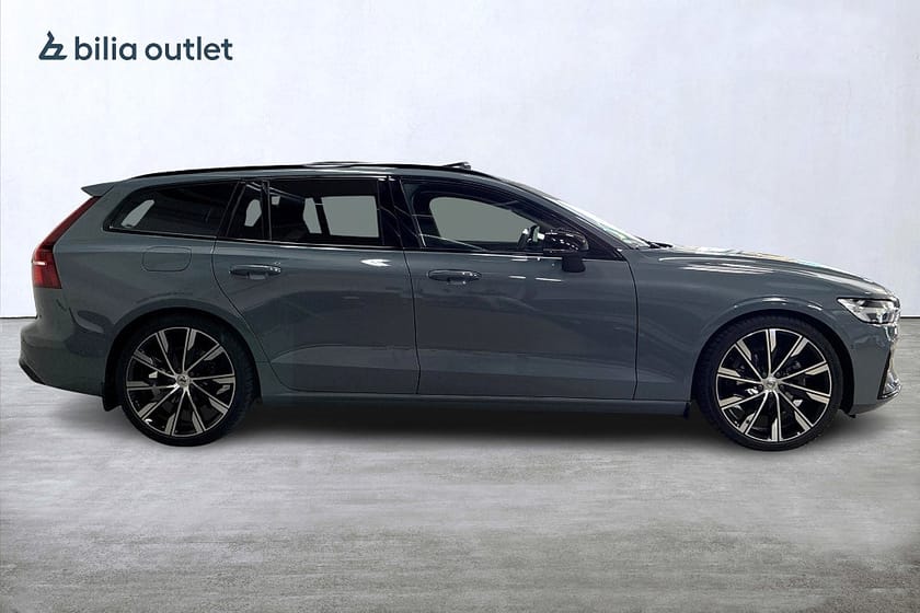 Bild 4 av Volvo V60 B4 Diesel Ultimate Dark 197hk Panorama HuD Drag 360°
