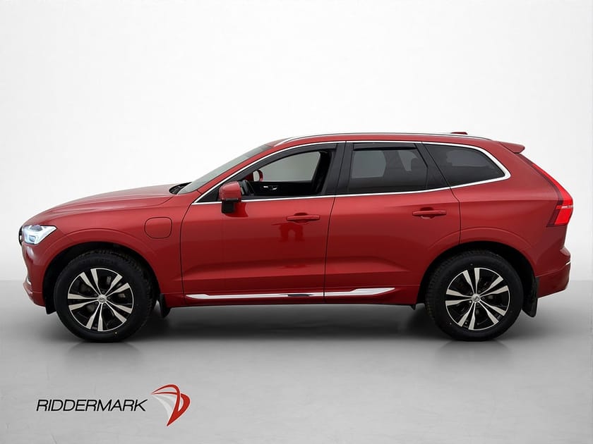Bild 4 av Volvo XC60 T6 AWD Momentum Advanced Pano Drag Kamera Värmare