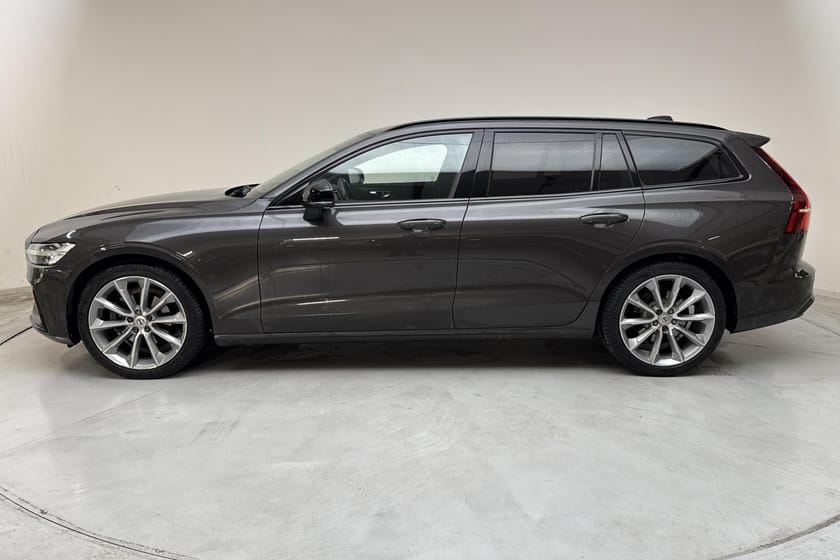 Bild 2 av Volvo V60 B4 Mildhybrid, Diesel (197hk) Plus Dark Läder