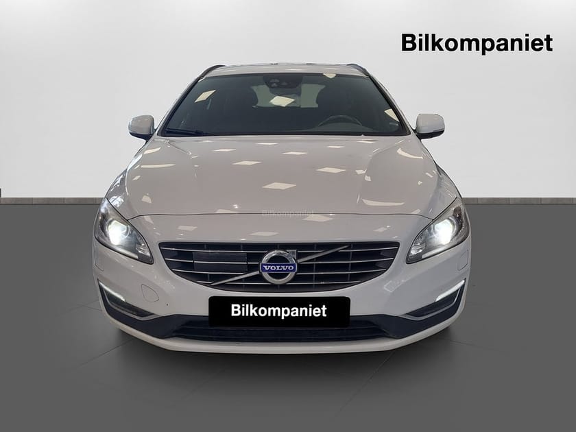 Bild 2 av Volvo V60 D5 Twin Engine AWD Geartronic Momentum Bus Ed Euro 6