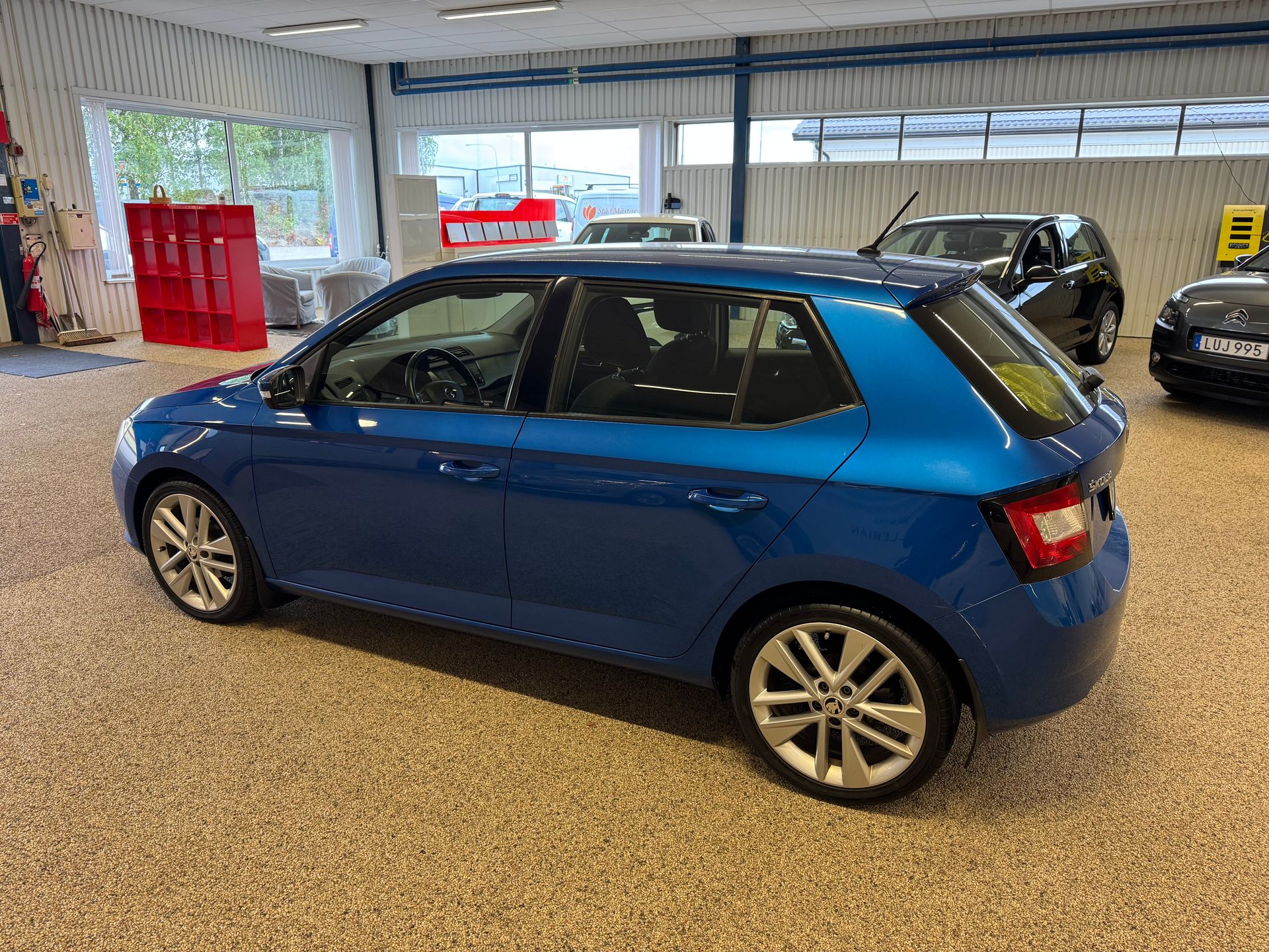Skoda Fabia 1.2 TSI 2015, bild 4/8