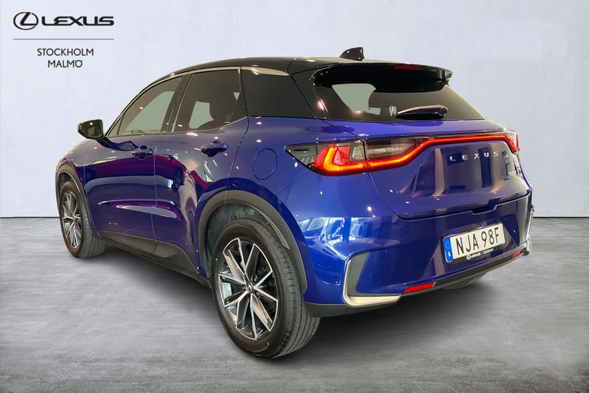 Bild 2 av Lexus LBX Emotion Tech 136hk P-värm Navi Keyless B-kamera
