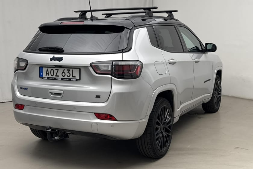 Bild 3 av Jeep Compass 4xe S 1.3 PHEV 4WD (240hk) Helläder Backkamera