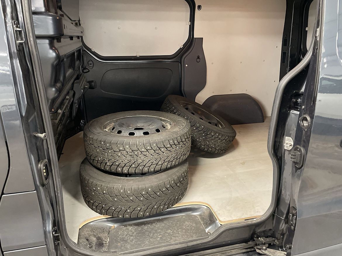 Renault Trafic 2023 - miniatyr 7