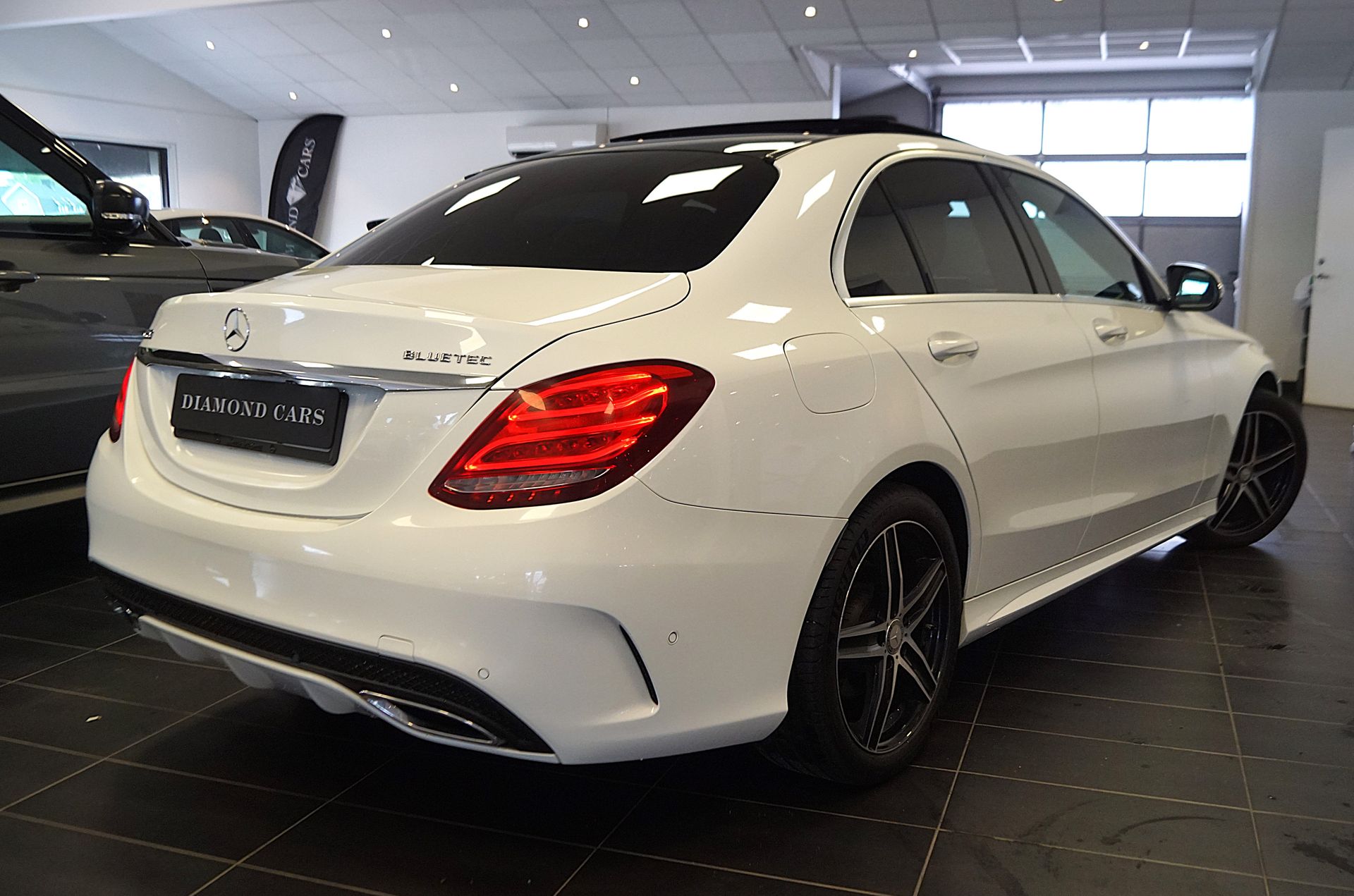 Mercedes-Benz C 2015, kuva 7/10