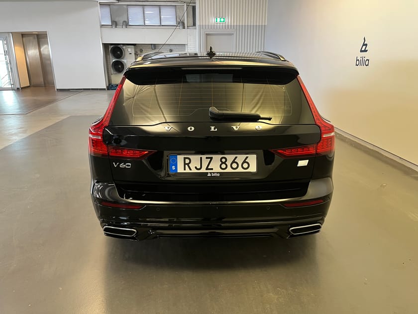 Bild 4 av Volvo V60 Recharge T6 II R-Design/ Navigation/ Bakkamera/ 10.000kr Tillbehör/