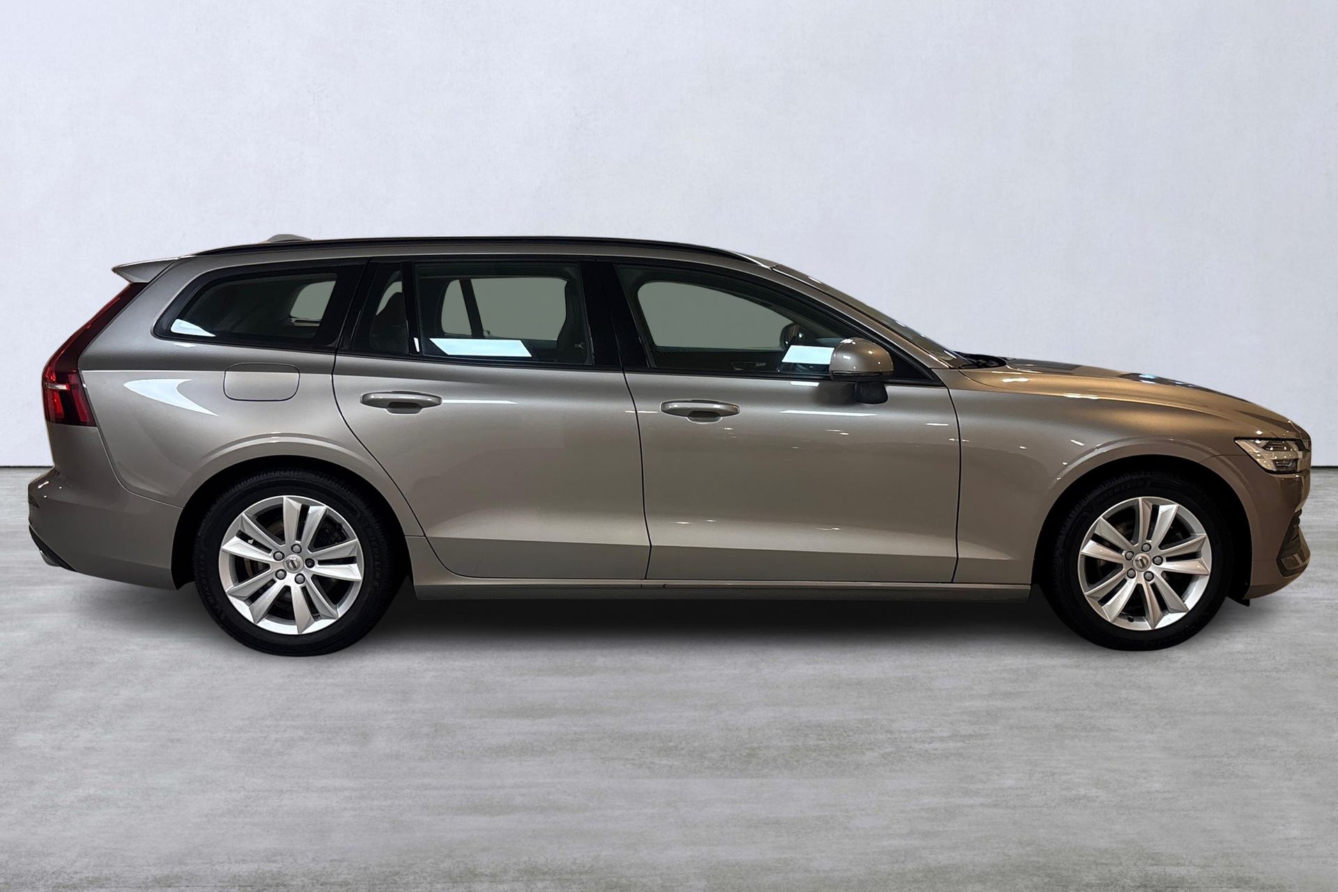 Volvo V60 D3 Momentum Edition 2019, kuva 3/10