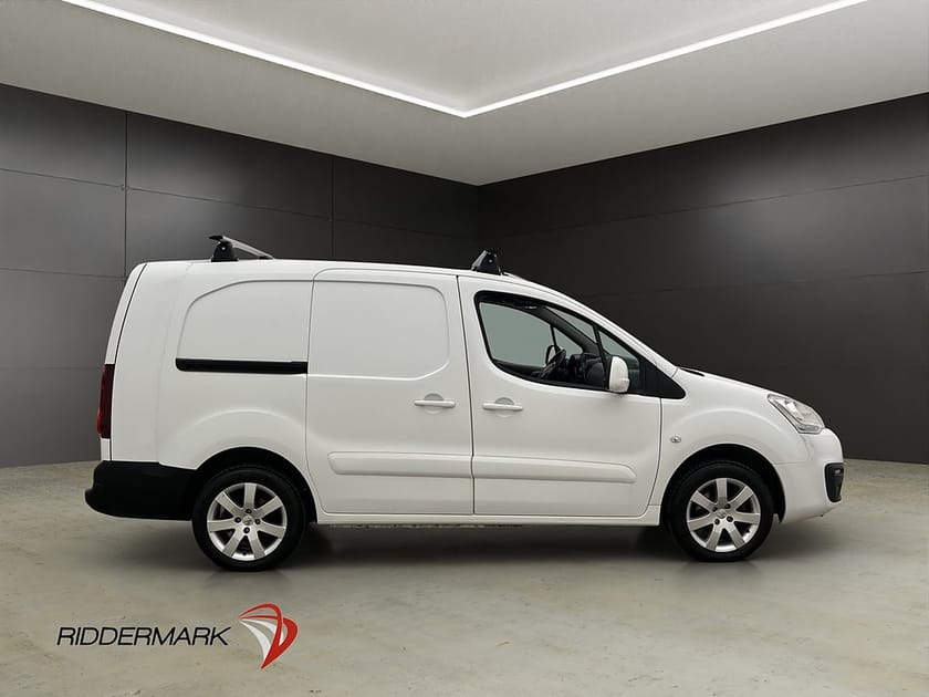 Bild 2 av Peugeot Partner Van Utökad Last L2 99hk Värmare PDC Drag Takräcke CARPLAY