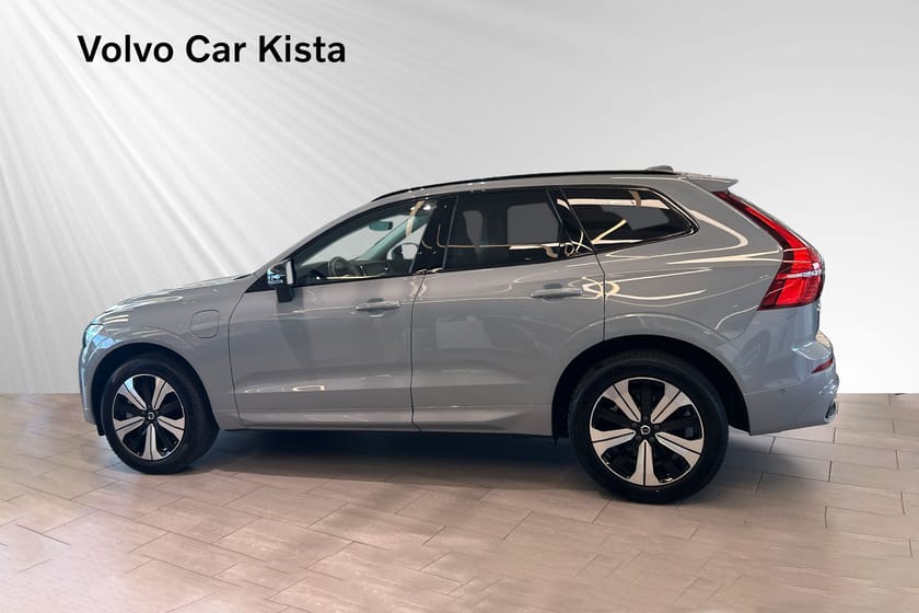 Bild 3 av Volvo XC60 Recharge T6 II Plus Dark Edition Drag 360Kam Pano