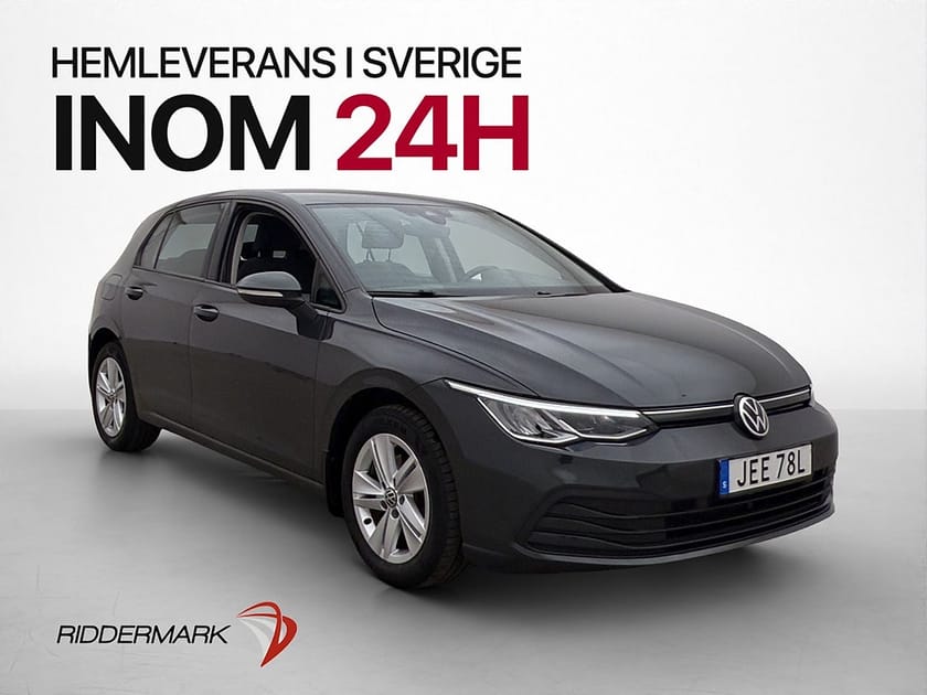 Bild 1 av Volkswagen Golf 1.0 eTSI 110hk Cockpit Sensorer CarPlay Navi