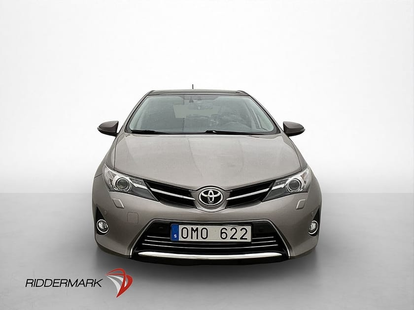 Bild 2 av Toyota Auris 1.6 132hk Executive Pano Kamera Navi Halvskinn