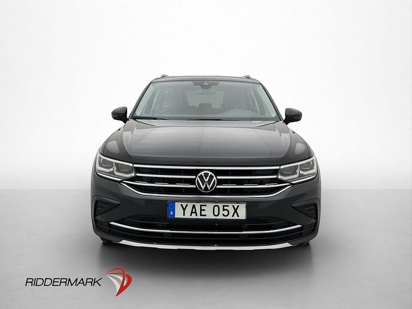Bild 2 av Volkswagen Tiguan eHybrid 245hk Elegance Pano Cockpit MOMS