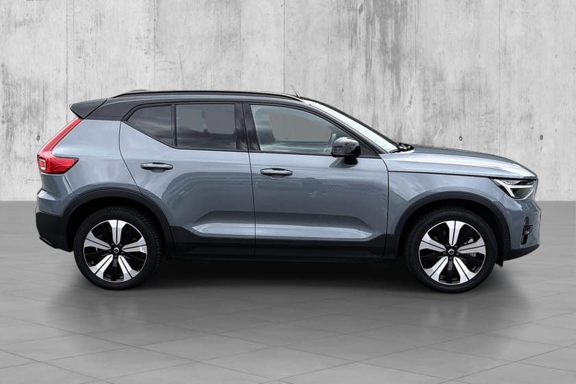 Bilde 4 av Volvo XC40 Recharge Twin motor Plus AWD/Pano/Hengerfeste