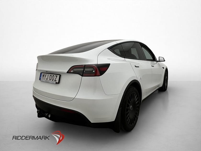 Bild 5 av Tesla Model Y Standard Range RWD Värmepump Dragkrok Pano AP MOMS