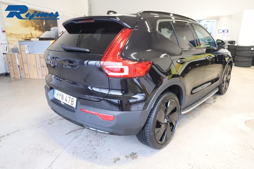 Bild 2 av Volvo EX40 Single Motor Extended Range M R Plus Black Edt
