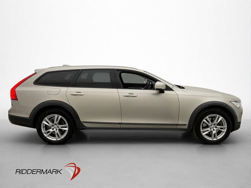 Bild 4 av Volvo V90 Cross Country D4 AWD Skinn H/K Drag HUD Värmare