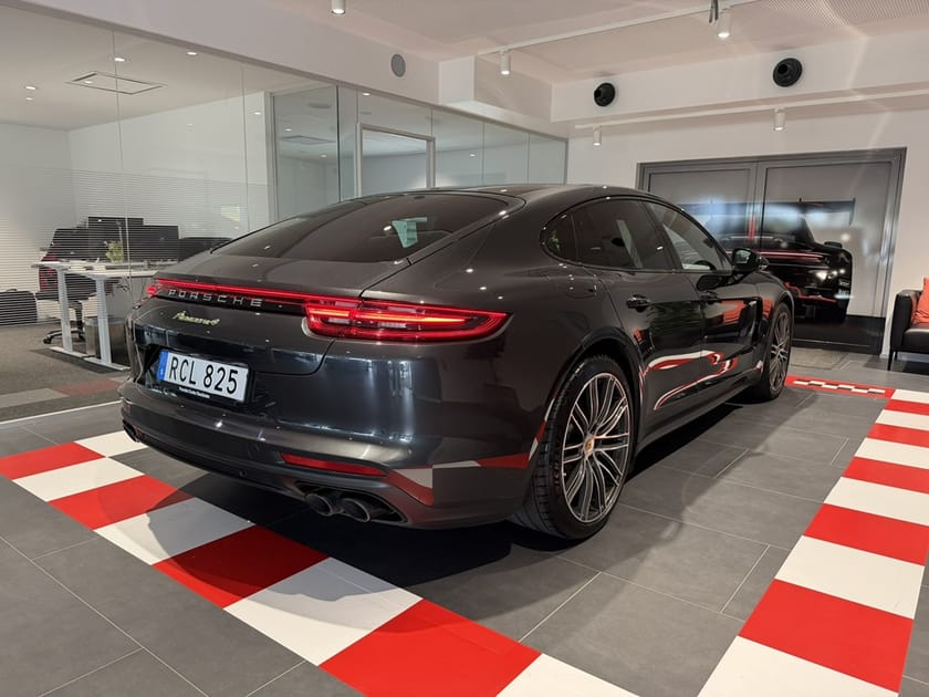 Bild 3 av Porsche Panamera 4 E-Hybrid 