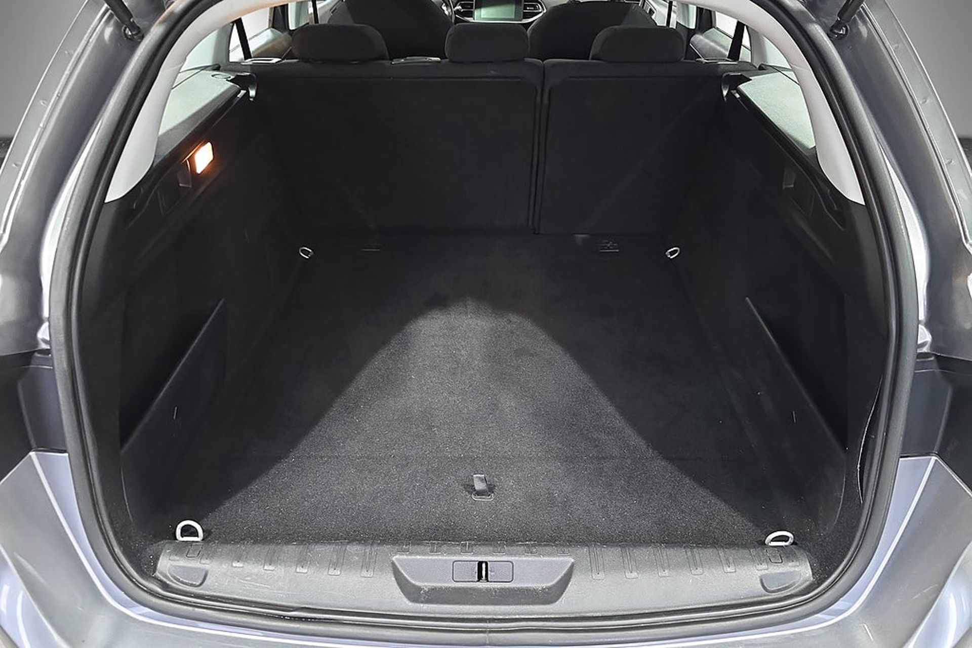 Peugeot 308 2015, bild 6/10