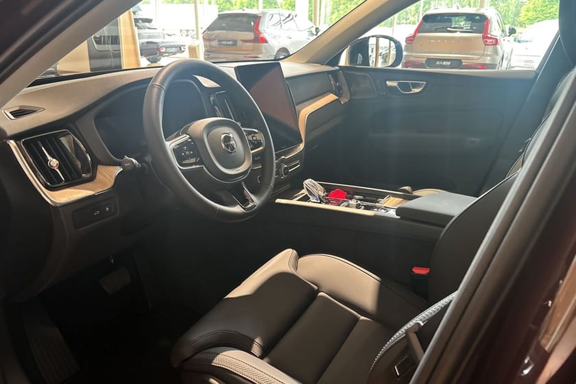 Bild 4 av Volvo XC60 T6 Plus Dark Nordic Edition