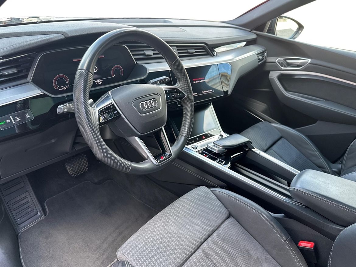 Audi Audi e-tron 55 quattro — bild 9